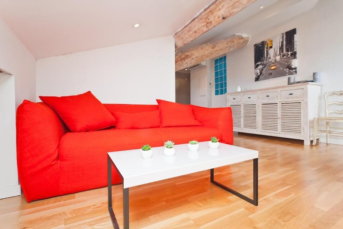Location In Alcove 1 Bedroom & Terrace Apartment *