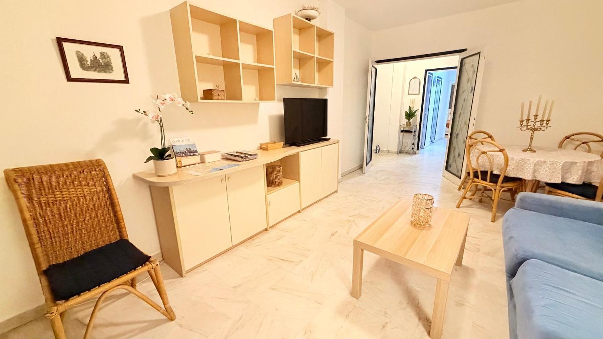 Sea View, Promenade Des Anglais, 180 Degree Balcony, 4 People Apartment *