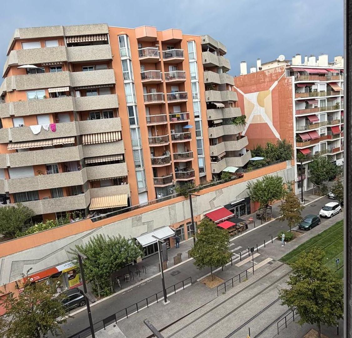 Sea View, Promenade Des Anglais, 180 Degree Balcony, 4 People * Nice