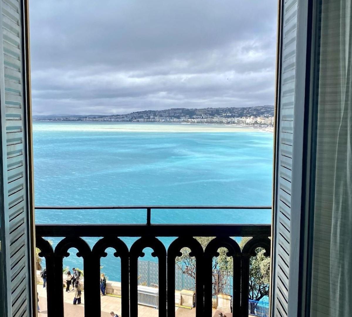 Exceptional Sea Front Apartment
