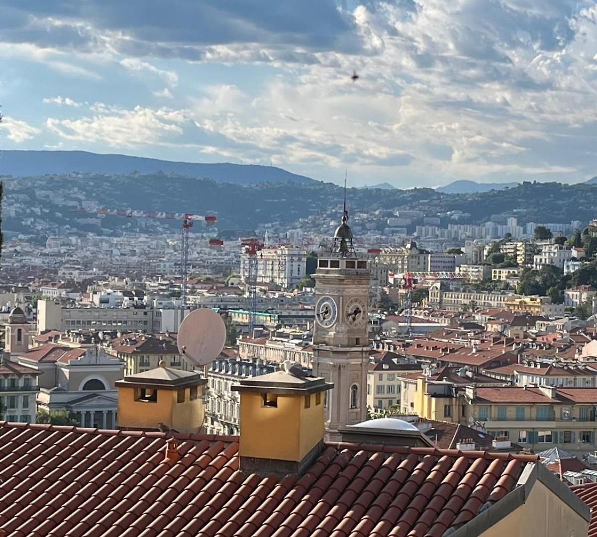Apartment Carre Dorelegant 2 Br Nice