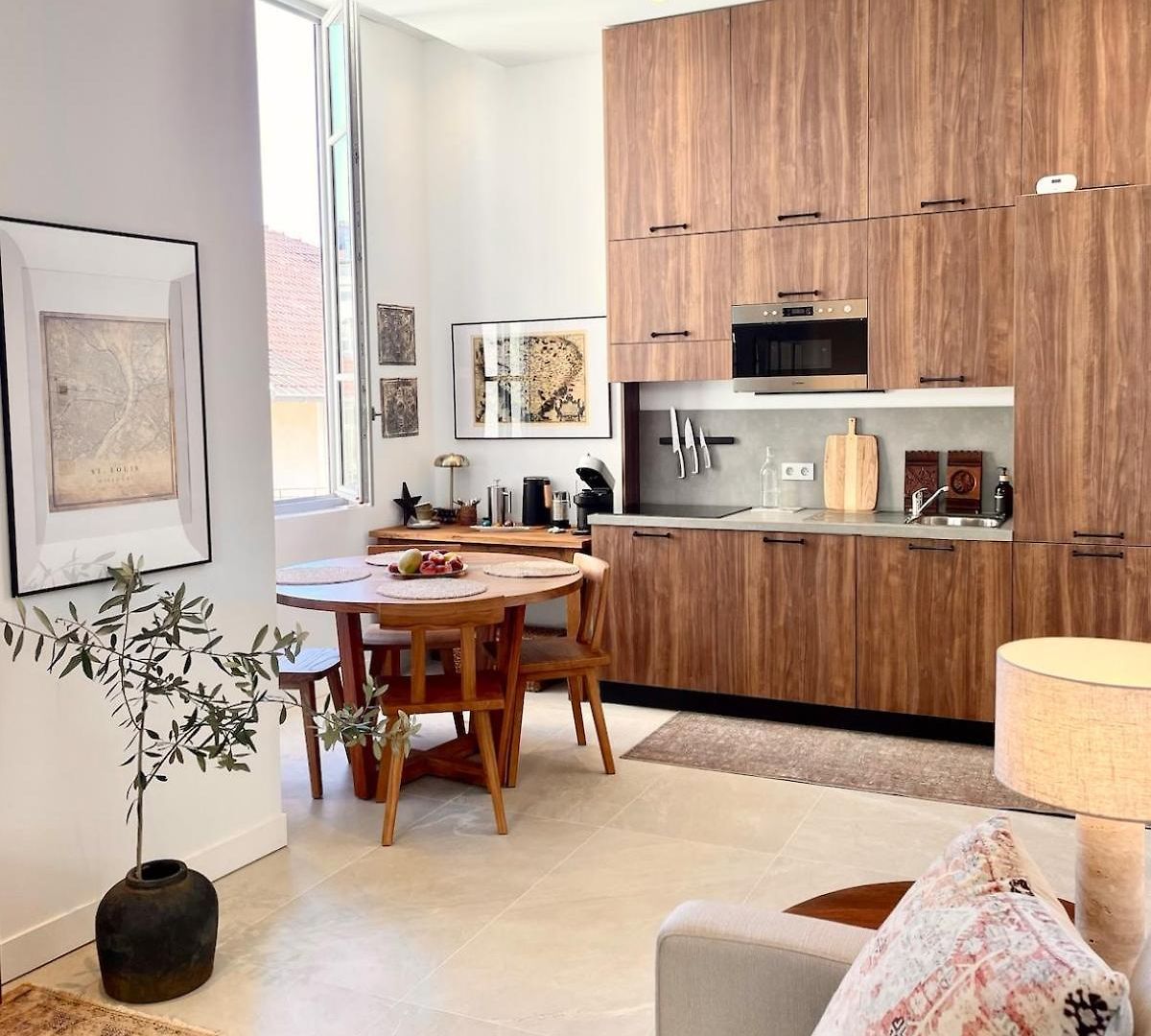 Carre Dorelegant 2 Br Apartment *