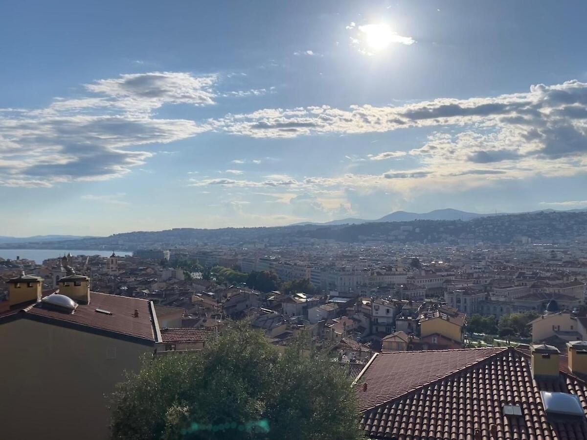 Carre Dorelegant 2 Br