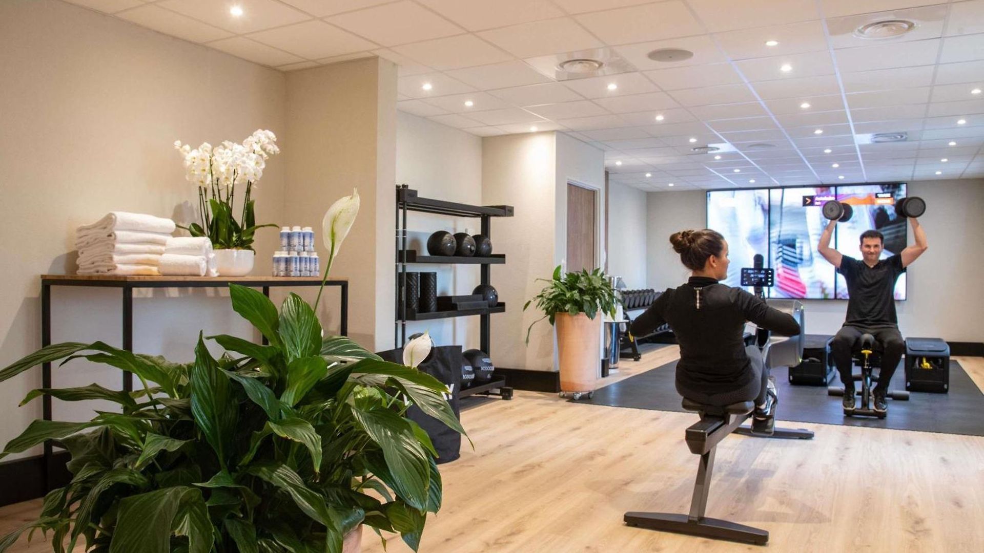 Hotel Novotel Arenas Aeroport 4*