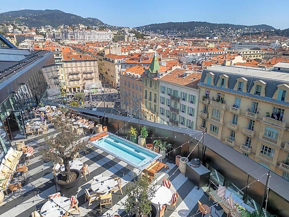 Doubletree By Hilton Centre Iconic Nice