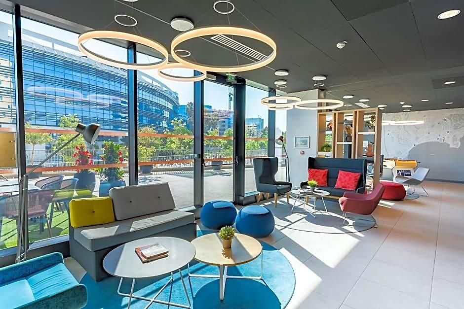 Express - - Grand Arenas By Ihg