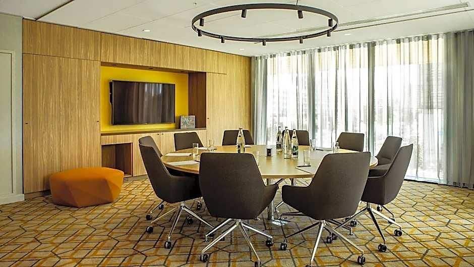 Express - - Grand Arenas By Ihg Hotel Nice