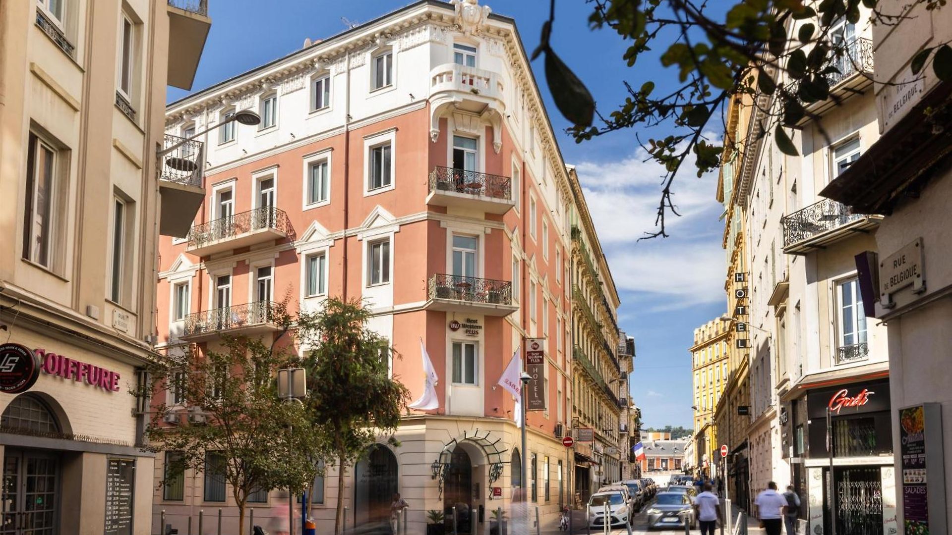 Western Cosy Hotel 4*