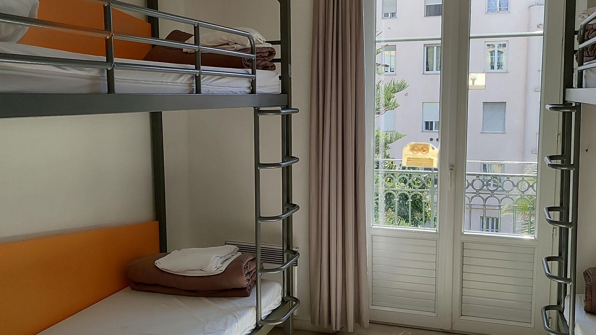 Auberge de jeunesse Hi Les Camélias