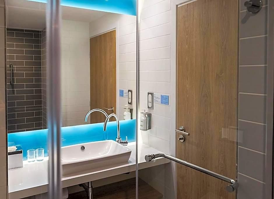 Hotel Express - - Grand Arenas By Ihg 3*