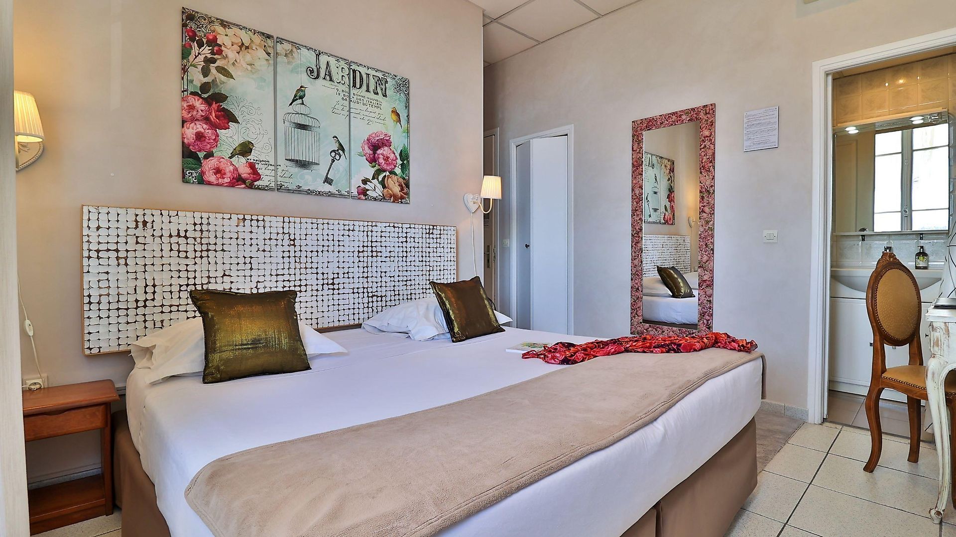 Le Panoramic Boutique Hotel 2*