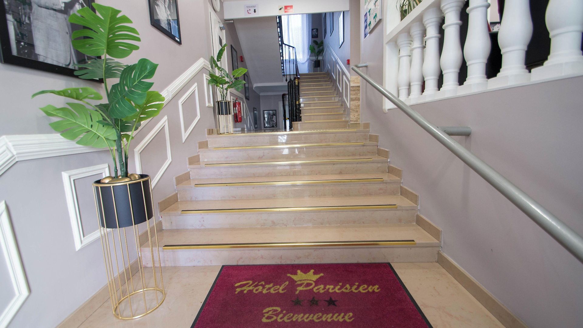Parisien Hotel 3*