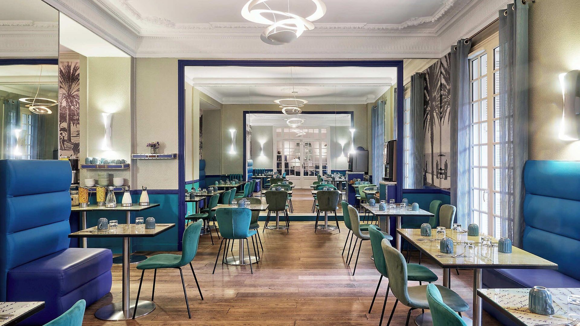 Excelsior Centre Hotel 4*