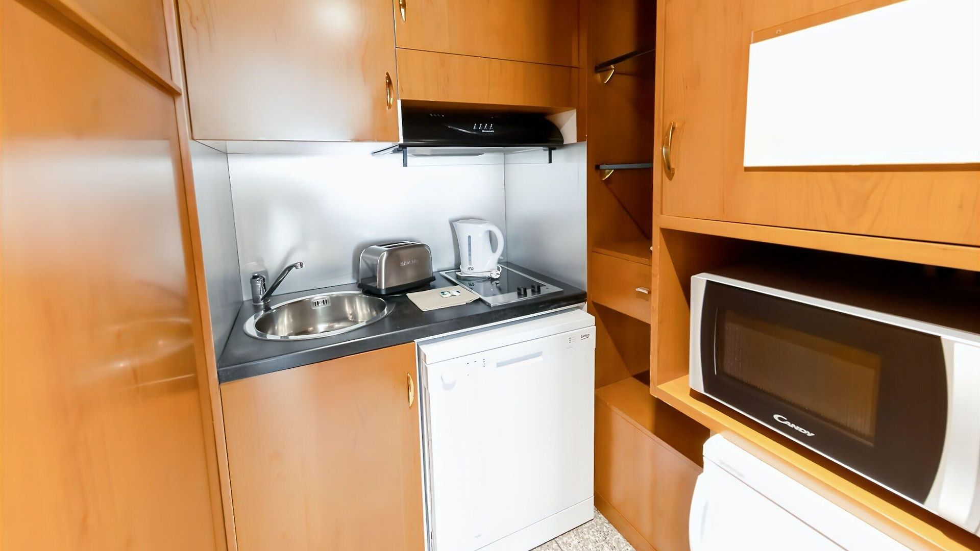 Hotel Goldstar & 4*