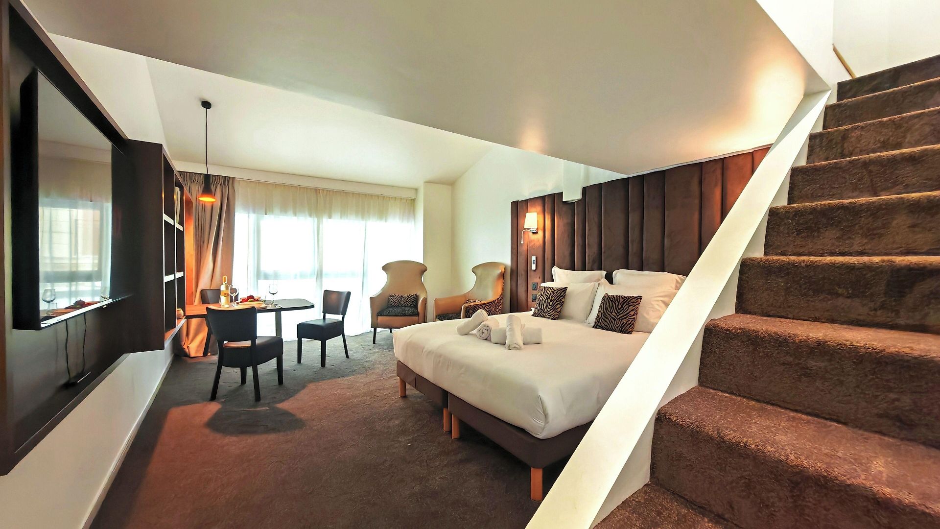 Monsigny Hotel