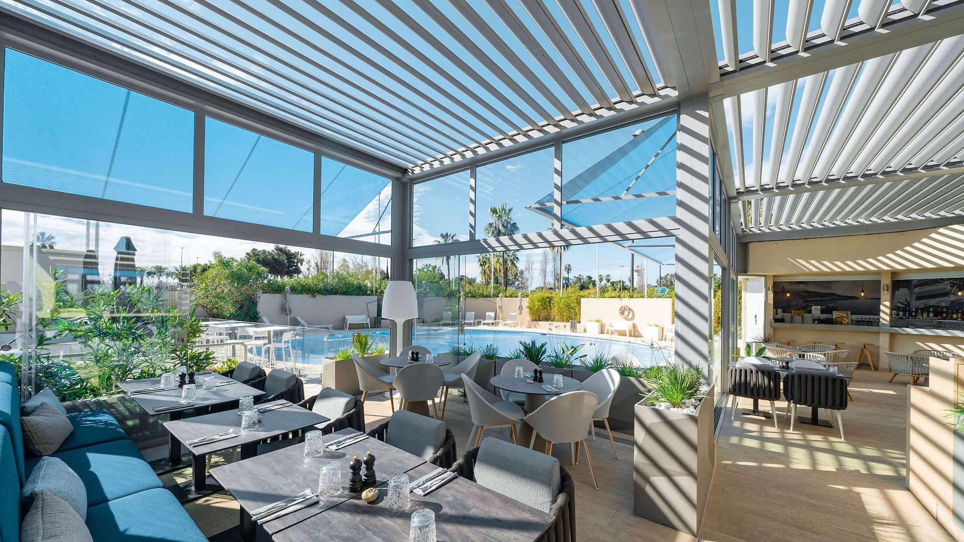 Radisson Airport Hotel 4*