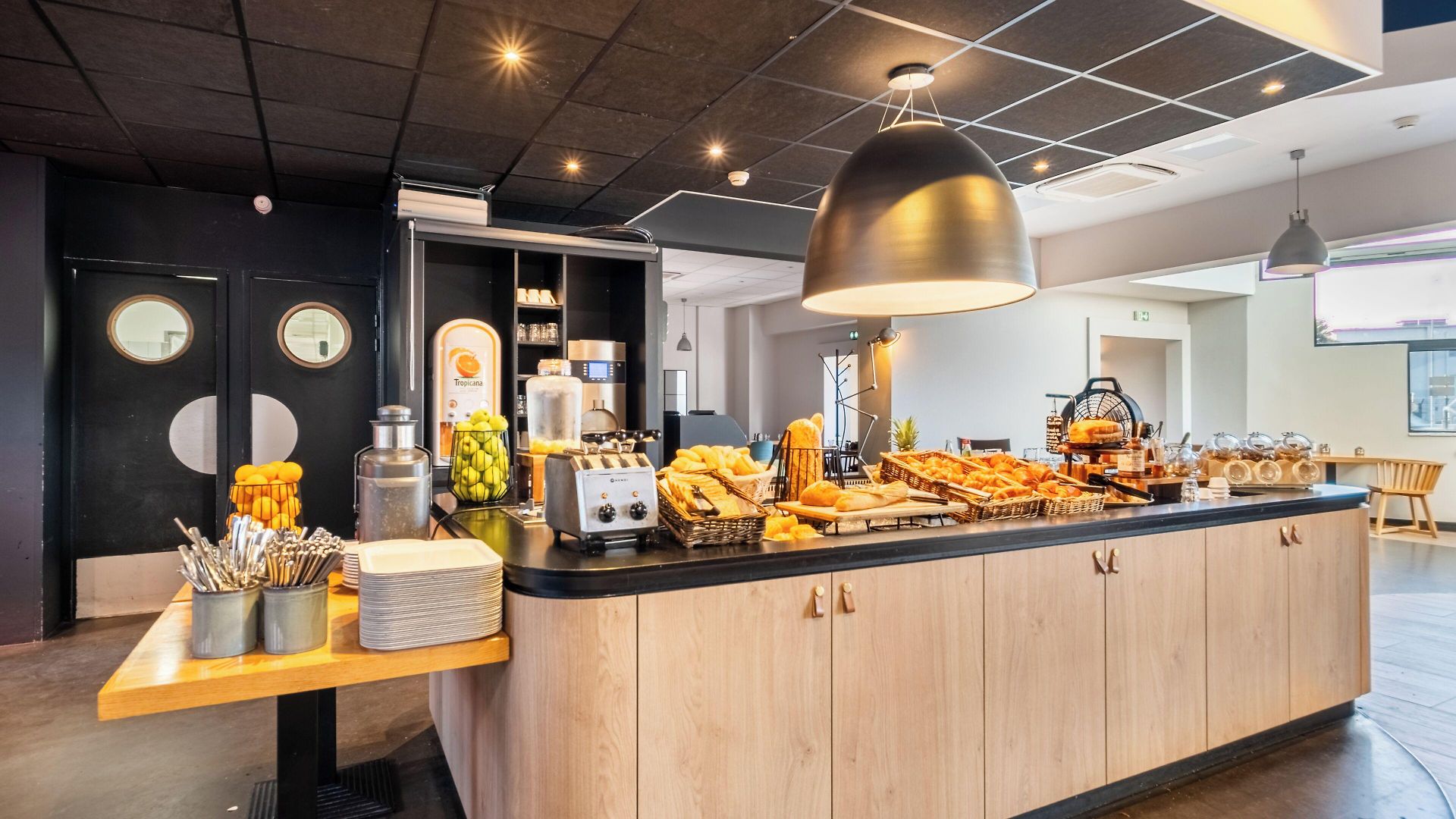 Campanile Prime - Airport Hotel 3*
