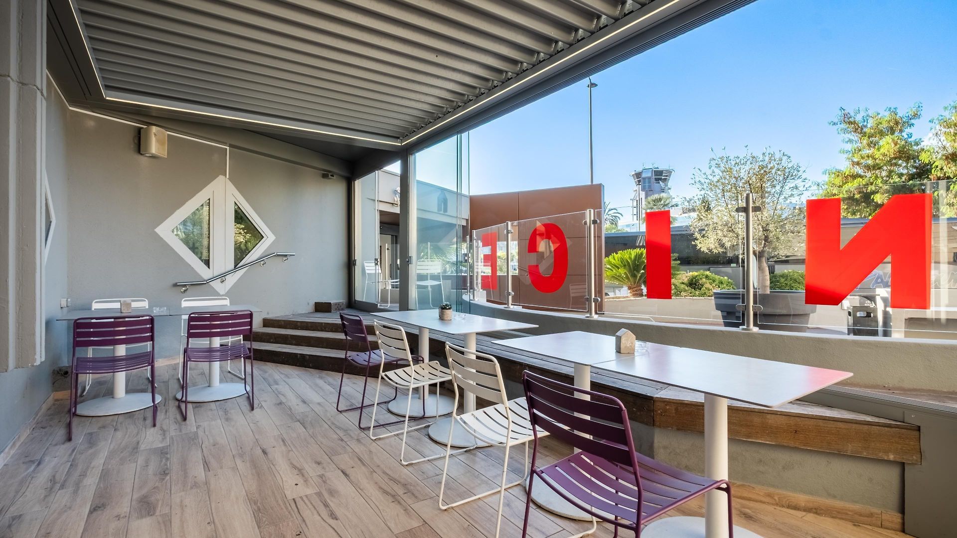 Hotel Campanile Prime - Airport
