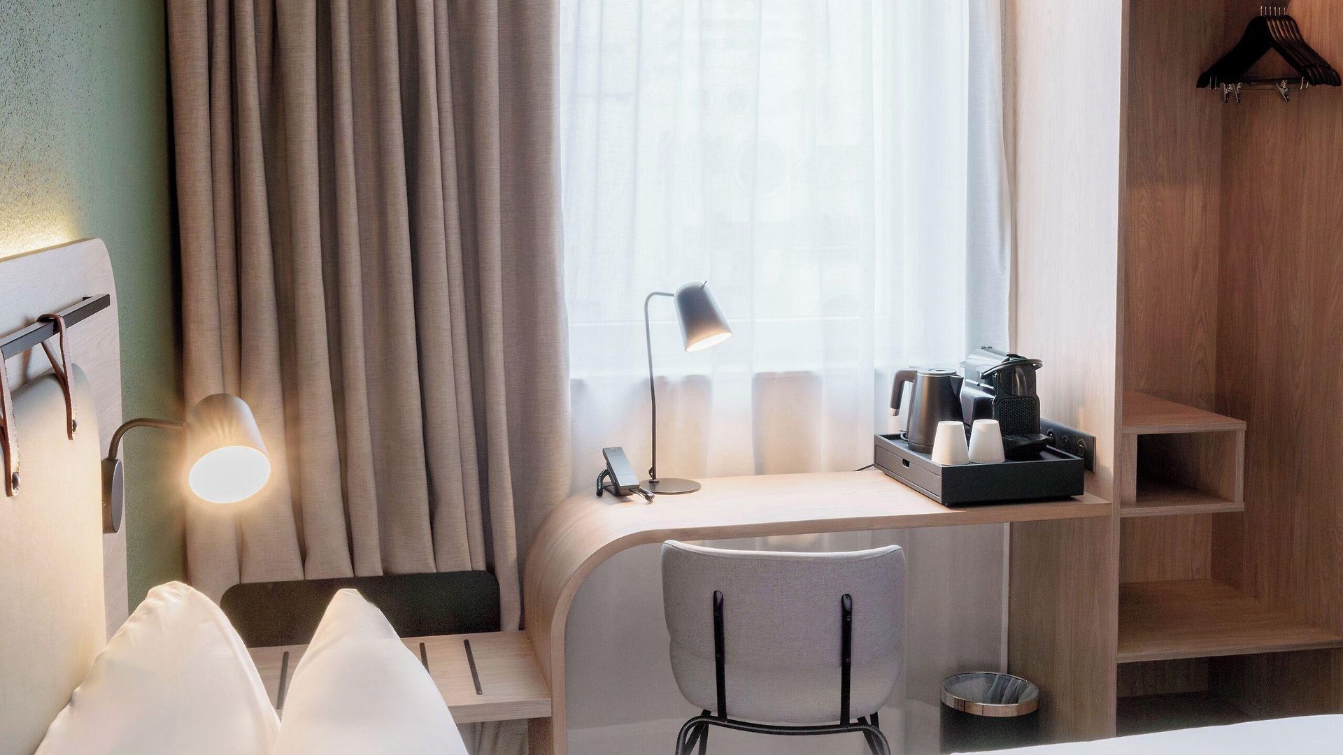 Campanile Prime - Airport 3*