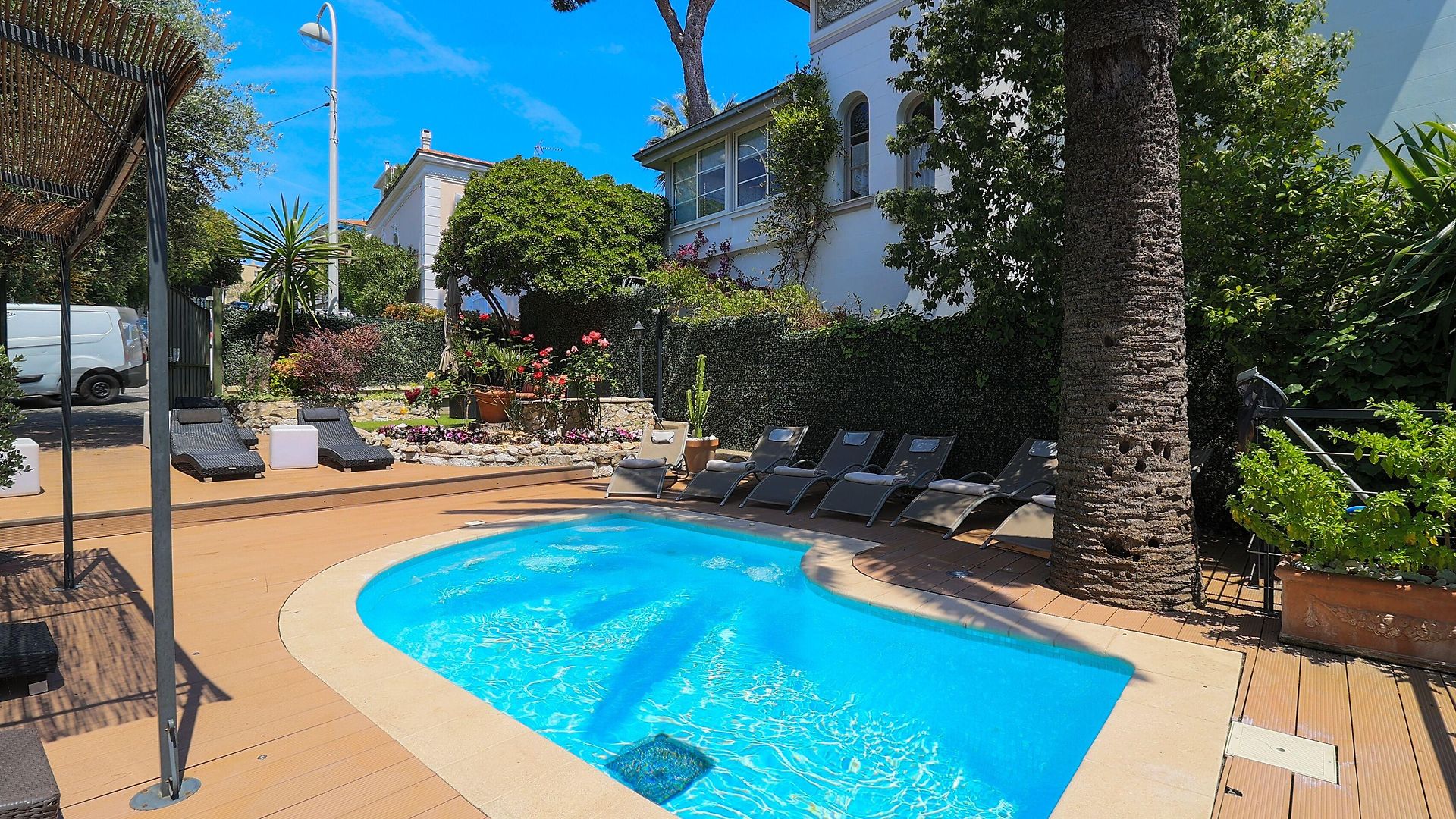 Hotel Petit Palais 4*
