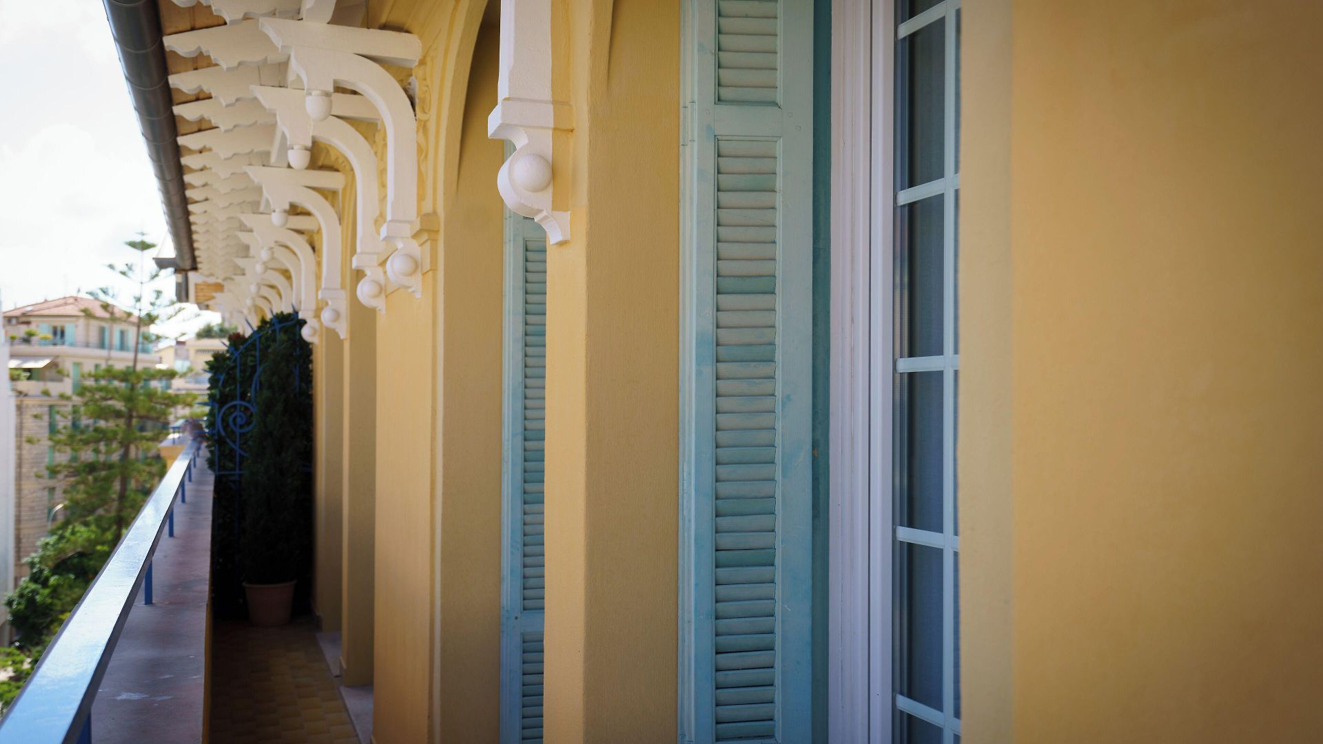 Gounod Fully Renovated Hotel