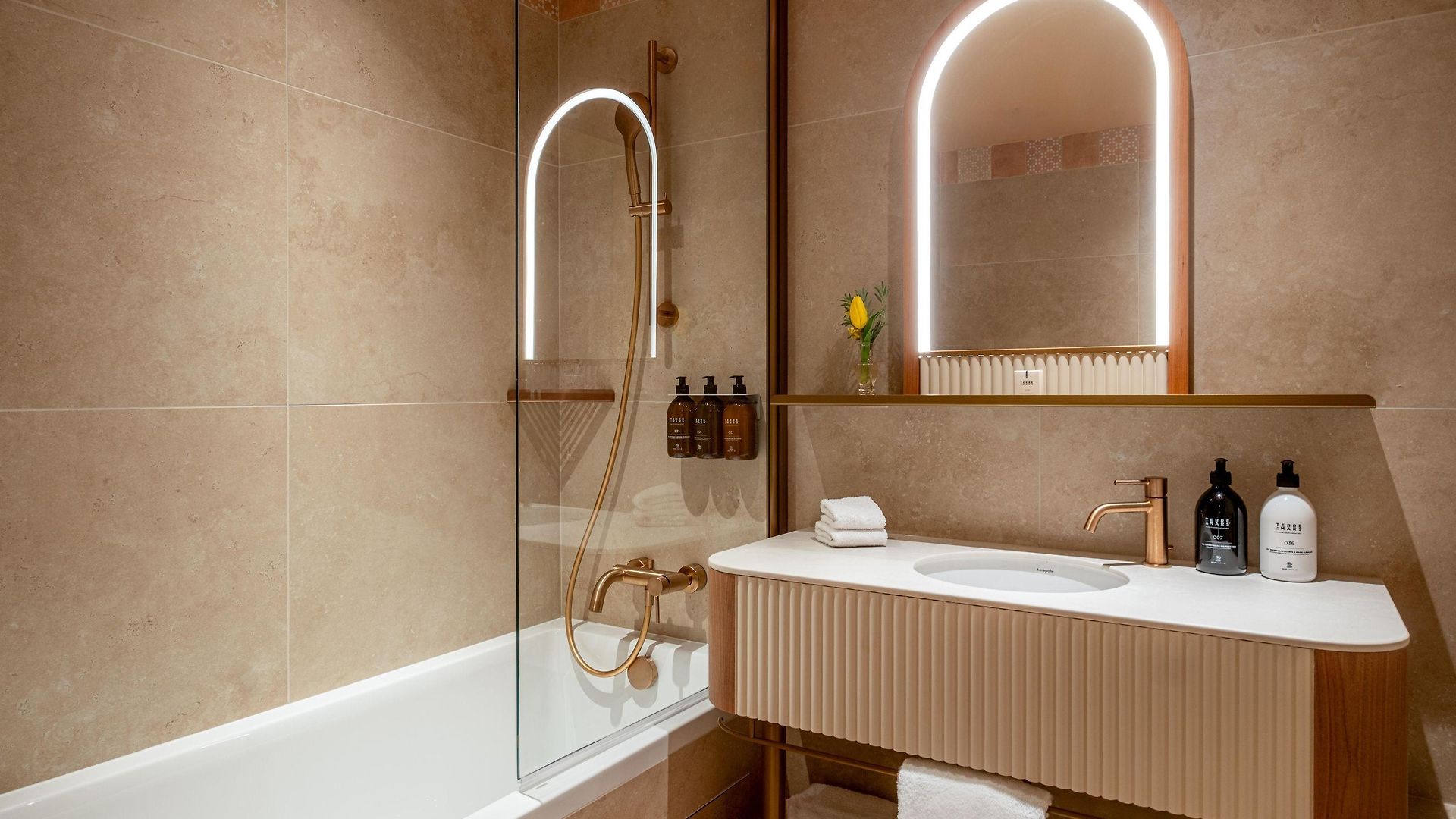 Hotel Le Soleia By Inwood 4*