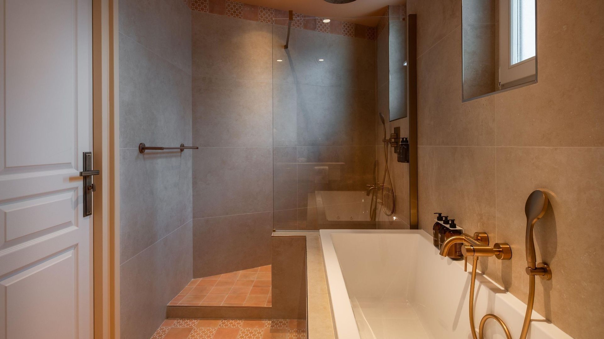 Hotel Le Soleia By Inwood 4*