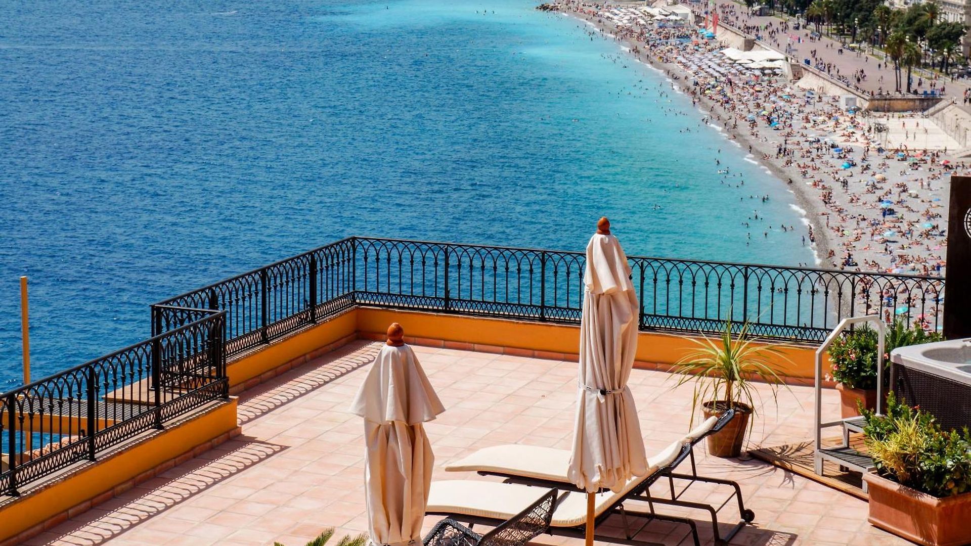 Hotel La Pérouse Baie Des Anges 4*