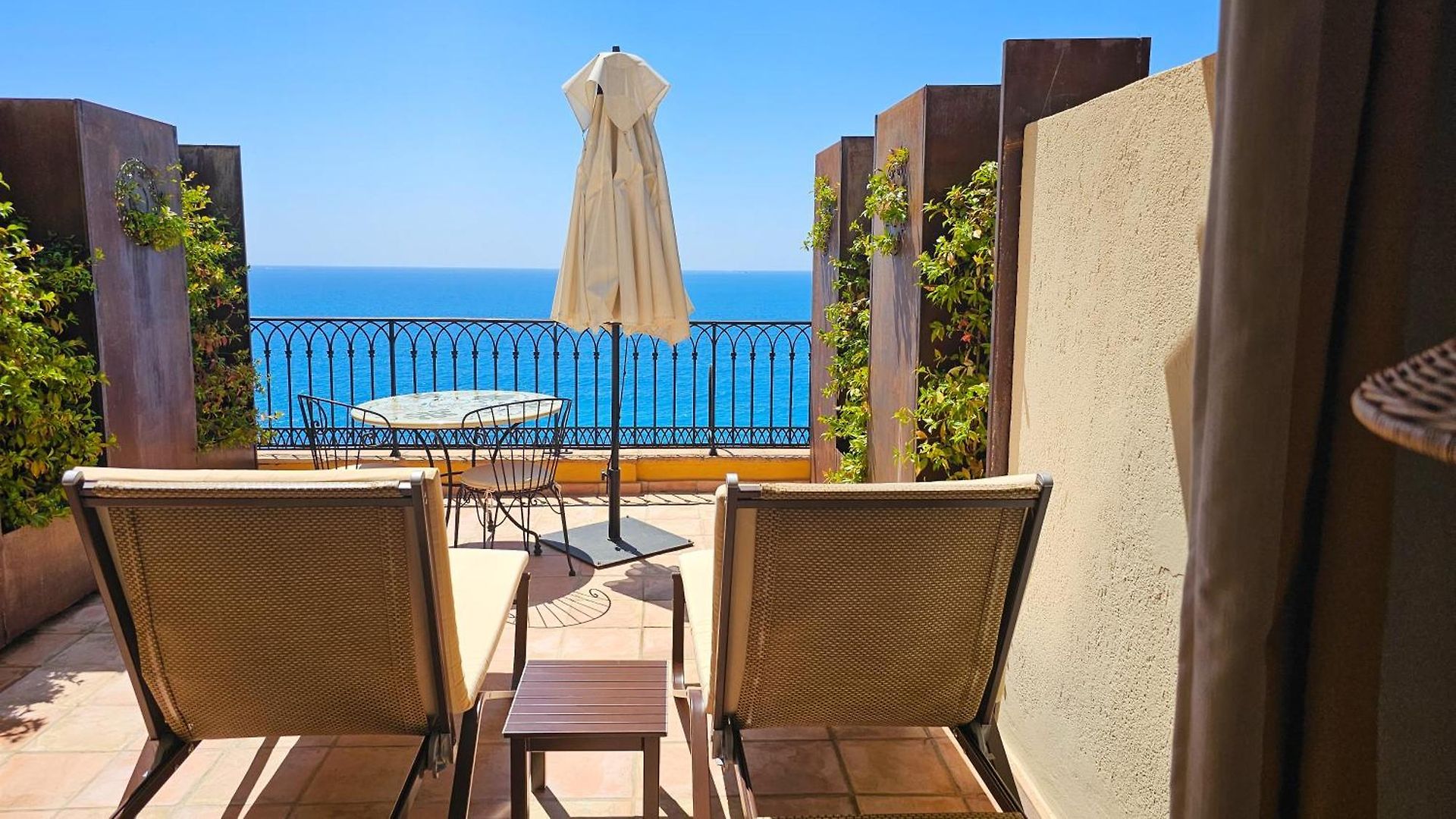 La Pérouse Baie Des Anges Hotel Nice