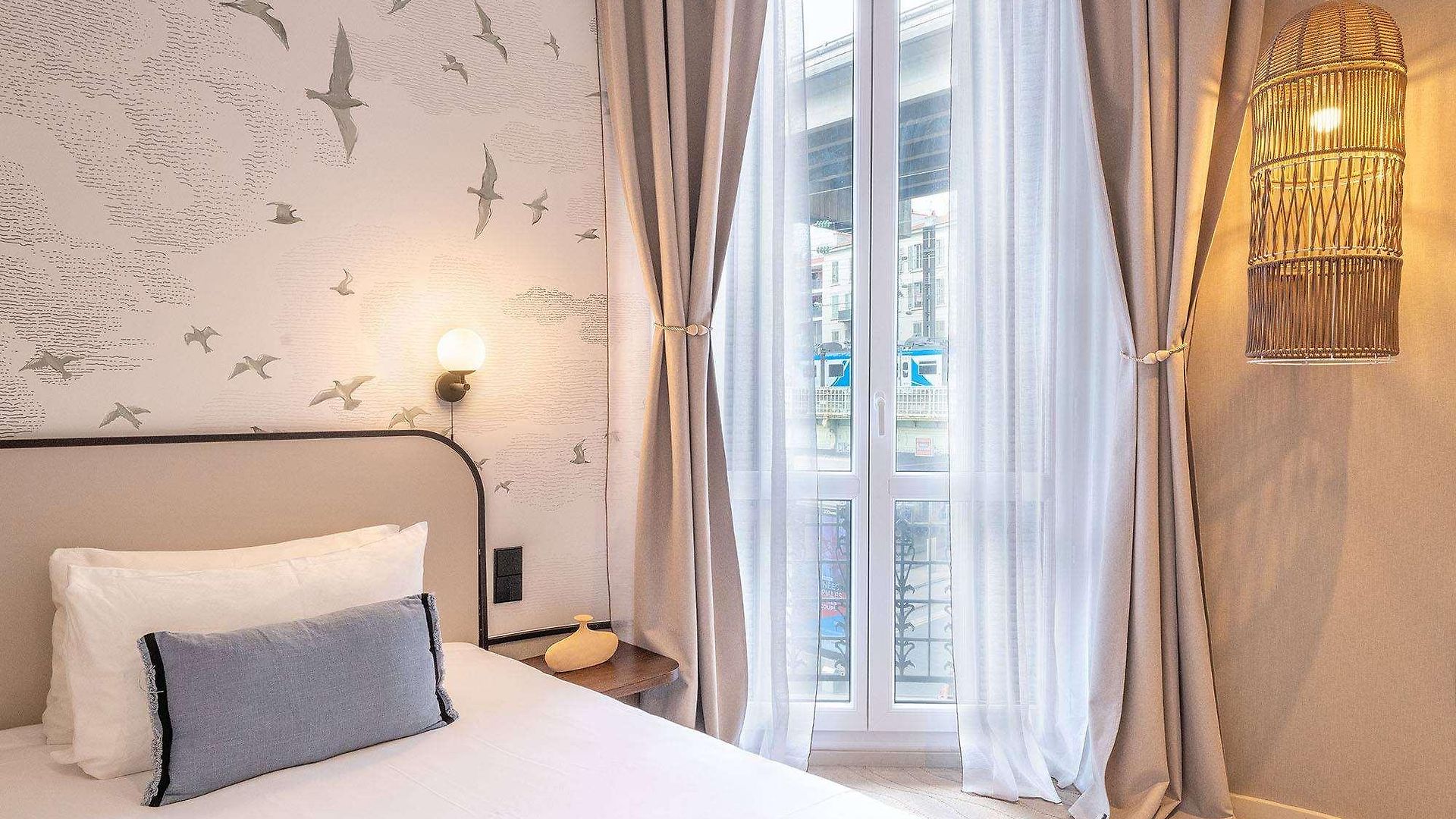 Le Noailles Gare Hotel