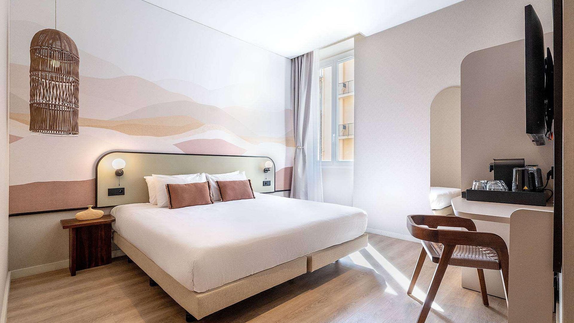 Le Noailles Gare Hotel 3*