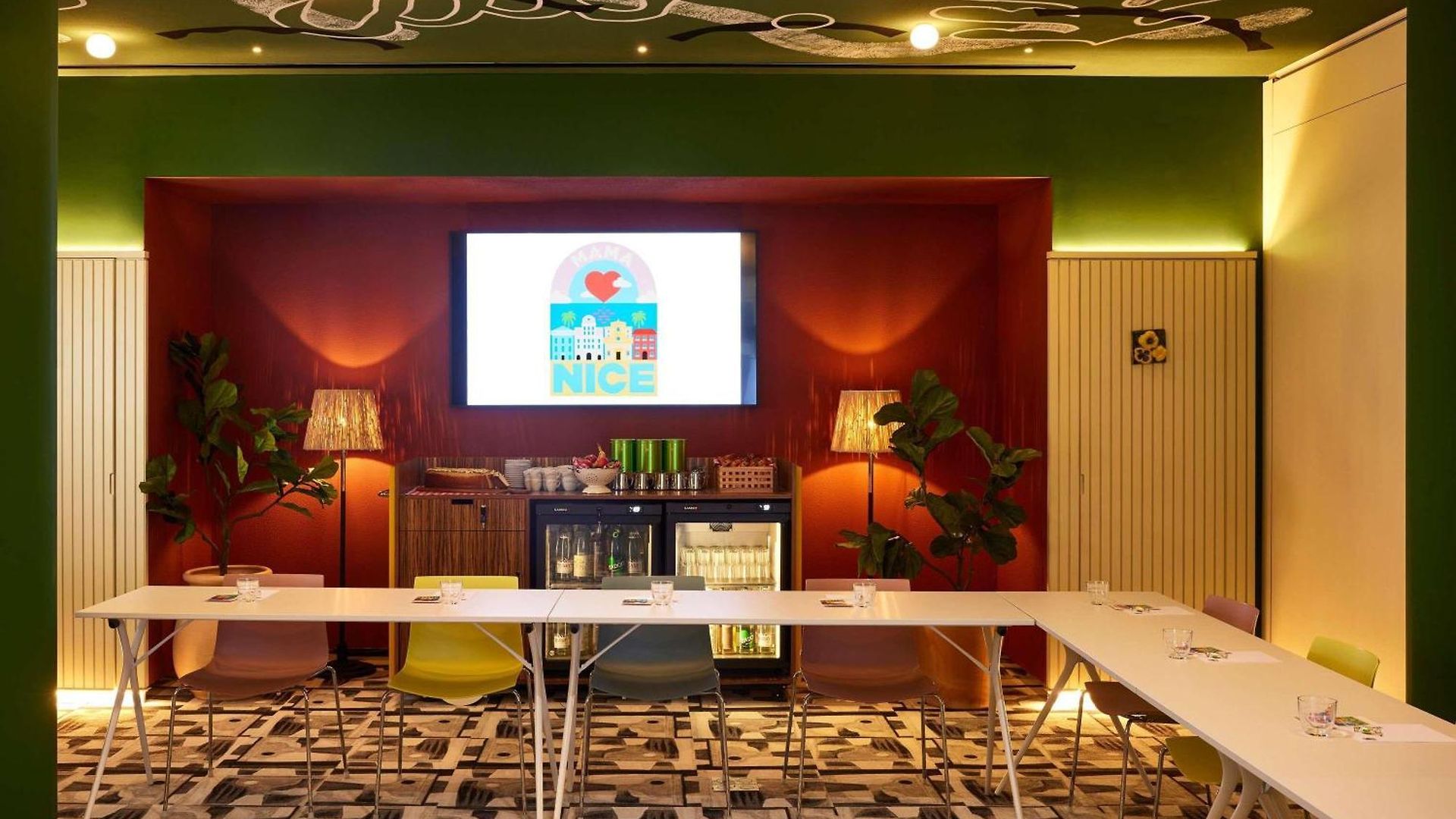 Mama Shelter Hotel 4*