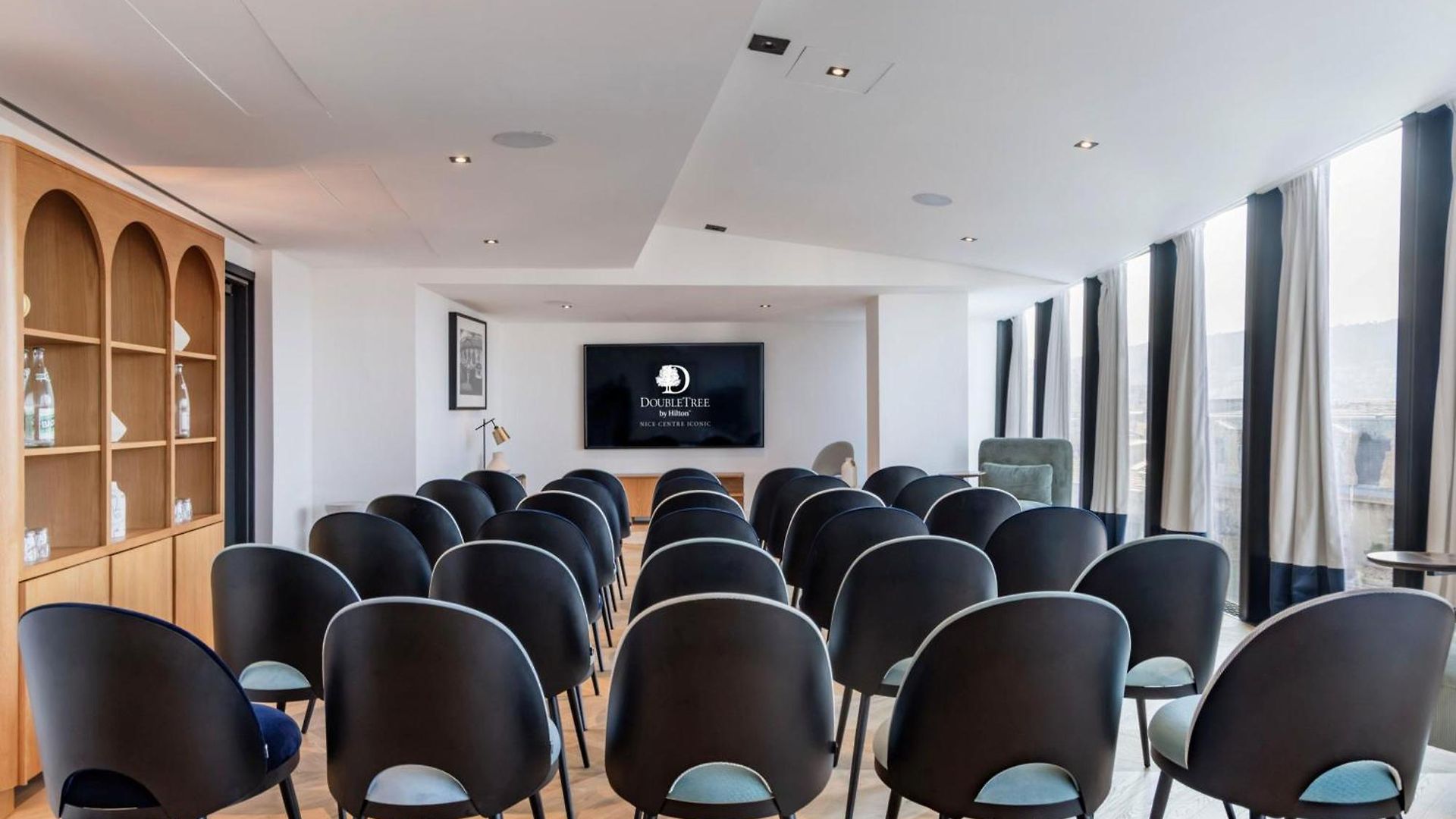Doubletree By Hilton Centre Iconic 4* Nice