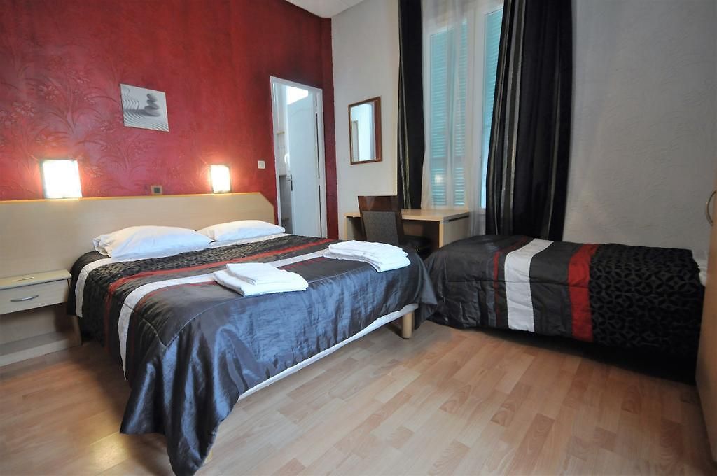 Carlone Hotel