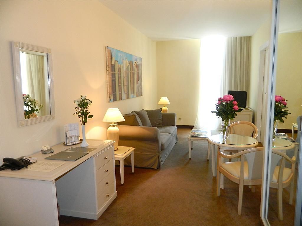 Hotel B4 Park Nice
