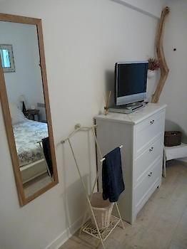 Apartment 6 Bedrooms Seaview House, Old Town