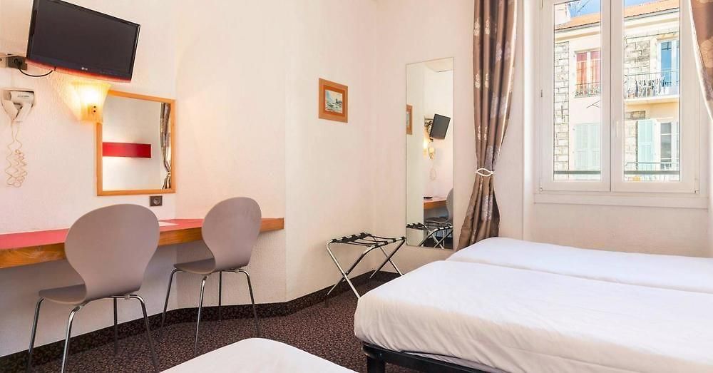 Auberge de jeunesse Ozz *