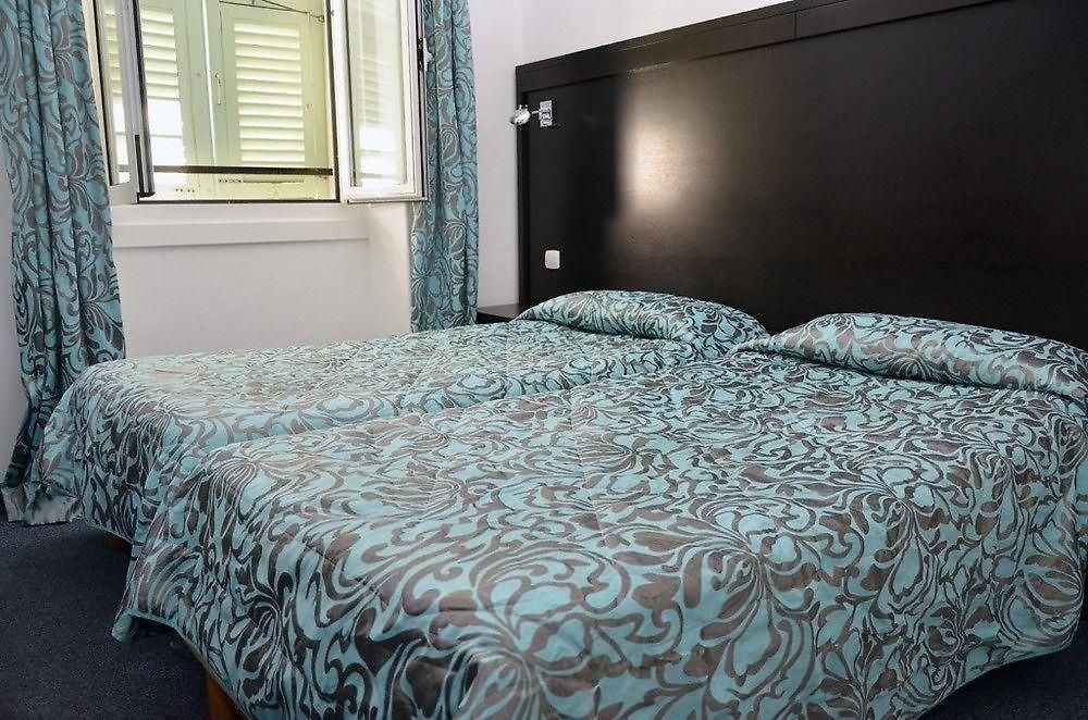 Auberge de jeunesse Ozz *