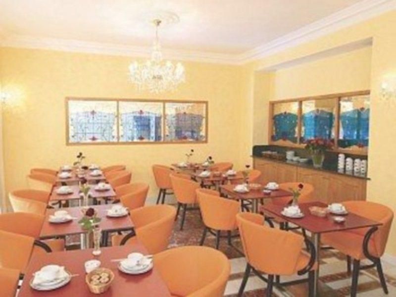 Little Palace Hotel