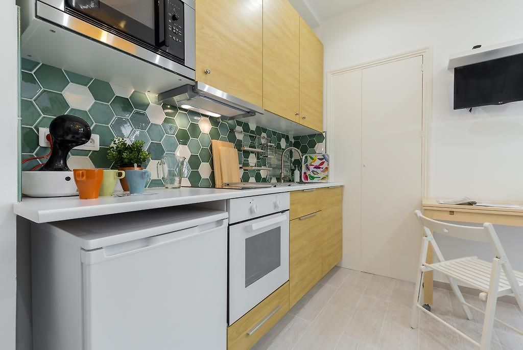 Appartement Casa Madere- Idéal Couples - Central&cosy -train Station - Tram&supermarkets-balcony- Washing-machine-ac