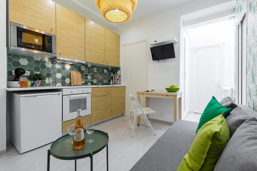 Appartement Casa Madere- Idéal Couples - Central&cosy -train Station - Tram&supermarkets-balcony- Washing-machine-ac