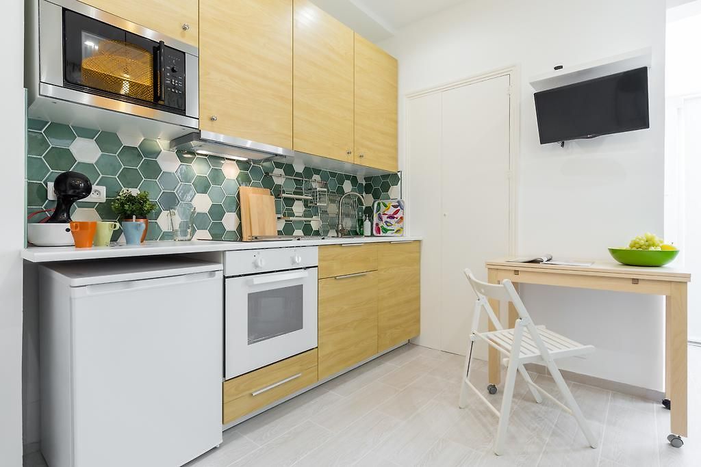 Casa Madere- Idéal Couples - Central&cosy -train Station - Tram&supermarkets-balcony- Washing-machine-ac