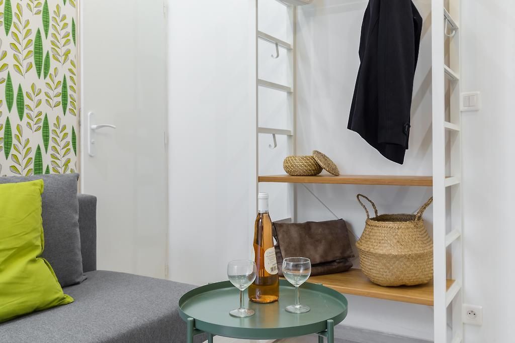 Appartement Casa Madere- Idéal Couples - Central&cosy -train Station - Tram&supermarkets-balcony- Washing-machine-ac *