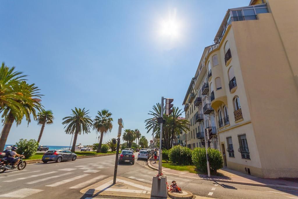 Appartement Beautiful By The Sea Front Nice