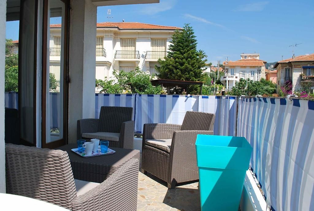 Grand Terrasse Parking * Nice