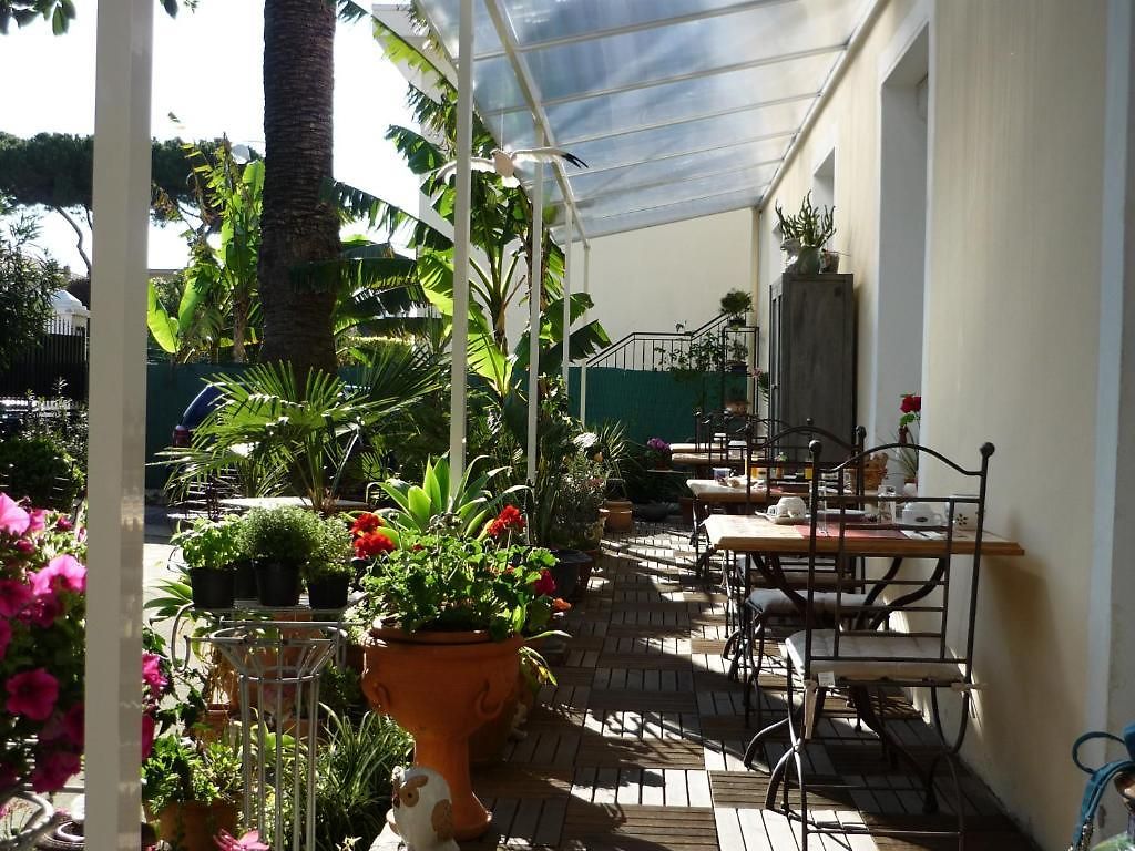 Hotel Logis Victorine Nice