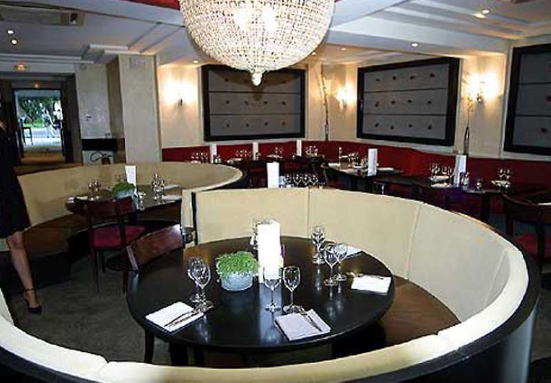 Hotel B4 Park