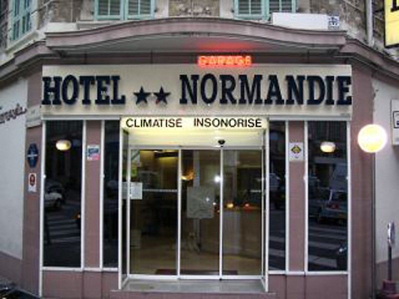 Ozz Auberge de jeunesse *