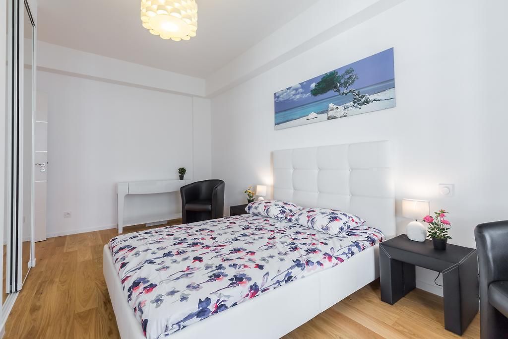 - Promenade Des Apartment *
