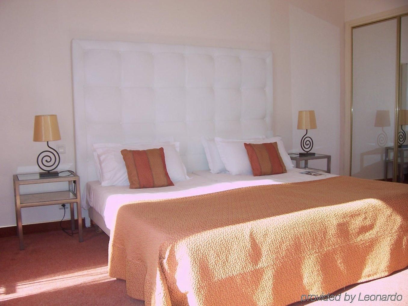 Anantara Plaza - A Leading Of The World Hotel 5*